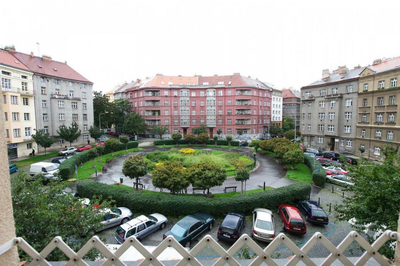 Cosy Apartment Under The Tower 프라하 외부 사진