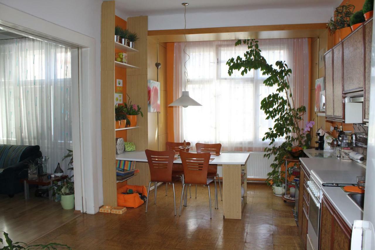Cosy Apartment Under The Tower 프라하 외부 사진